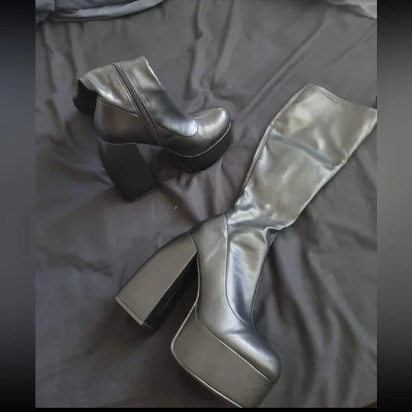 High platform boots - Picture 6 of 7